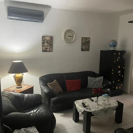 2 Bed-room Flat In Center Of Tirana