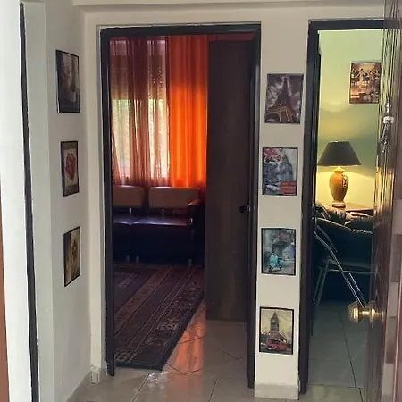 Chill Inn, In 2 Bedroom Flat Apartment Tirana