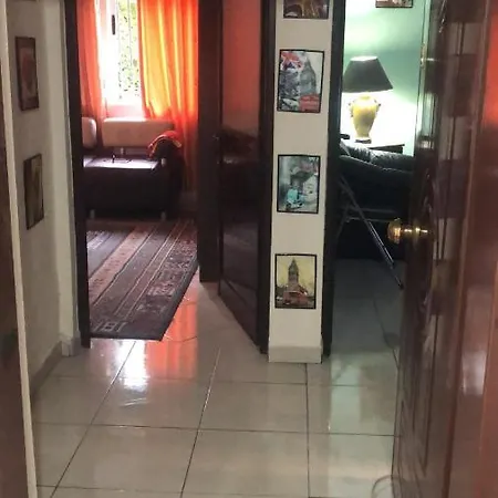 Old Town Pads In Center Of Apartment