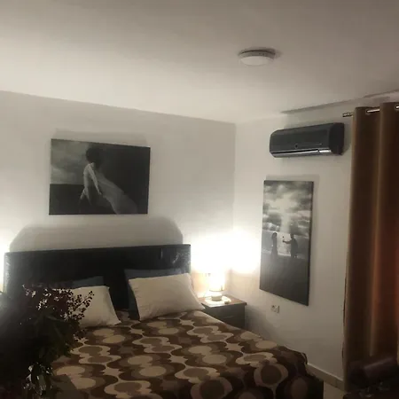 Old Town Pads In Center Of Apartment Tirana